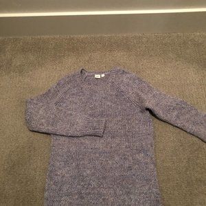 GAP Size S crew neck long light plum and mauve colored sweater